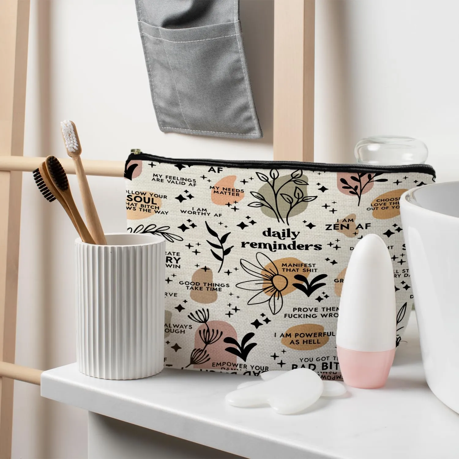 Daily Reminders Makeup Bag, Mental Health Gifts, Inspirational Gifts for Women, Self Love Mental Health Awareness Cosmetic Bag, Positive Affirmations Makeup Pouch