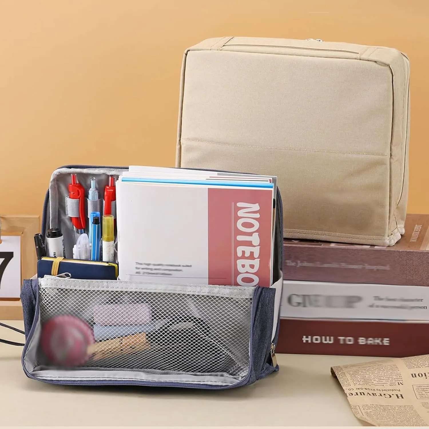 Doresty Makeup Bag, Standing Makeup Bag  Portable, Large Capacity, Waterproof Multi-Purpose Large Capacity Oxford Cloth Cosmetic Toiletry Bags, Stationery Organizer with Compartments (Gray)