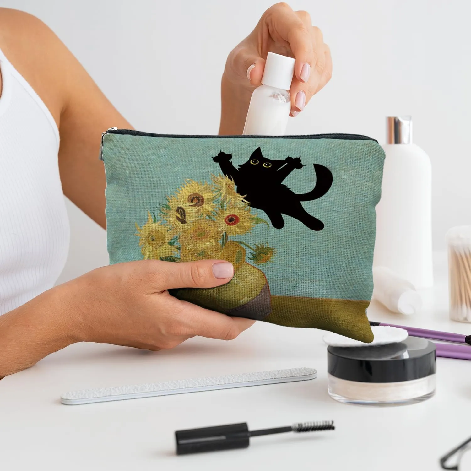 Funny Black Cat Makeup Cosmetic Bags for Women - Cat Gifts for Women Cat Lovers, Cat Mom Gifts, Cat Lady Gifts, Floral Cat Small Makeup Bag Pouch for Purse