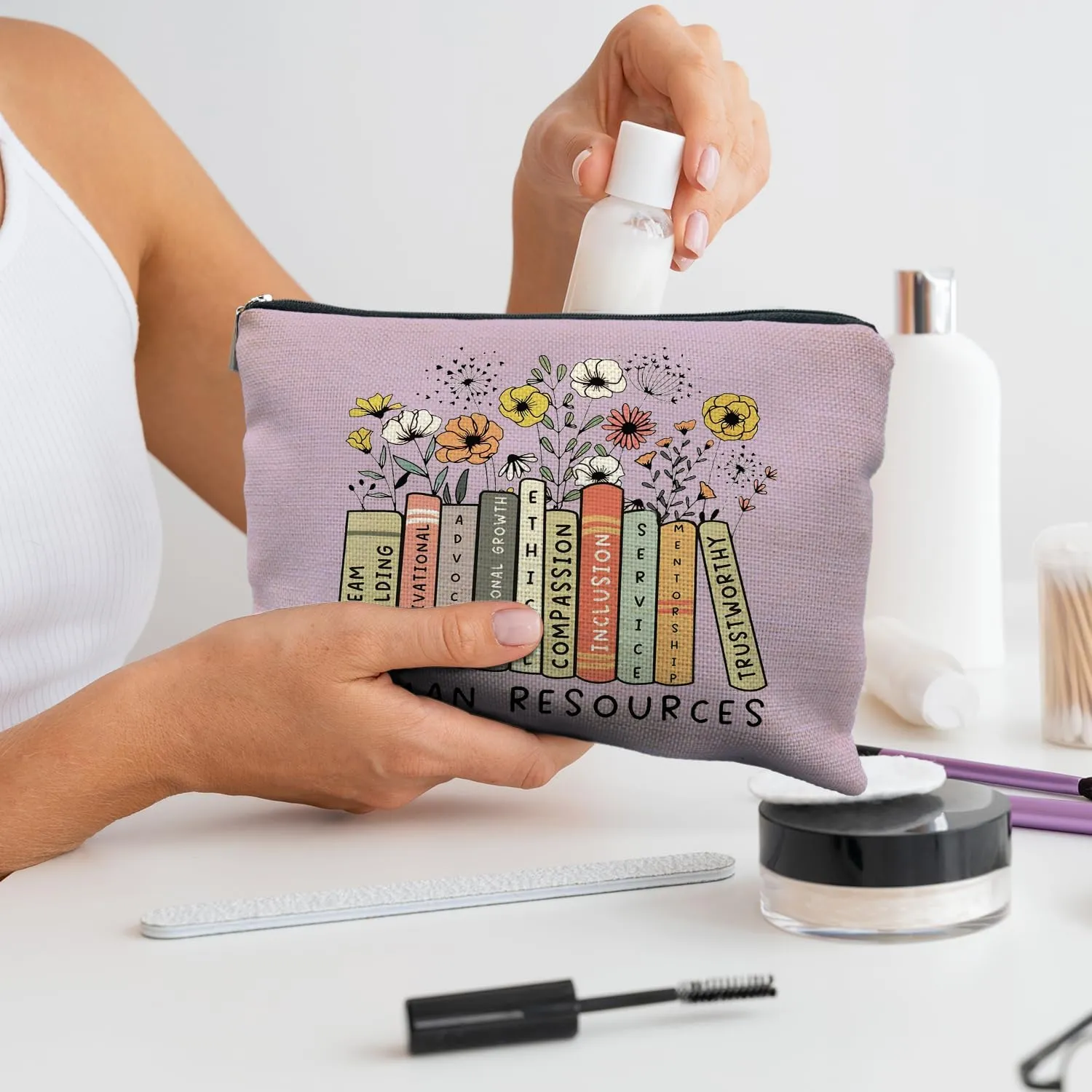 Human Resources Gifts - Makeup Bag Pouch, Thank You Gifts for HR Manager Director, Boho Floral Cosmetic Bag Toiletry Bag for Women (Purple)