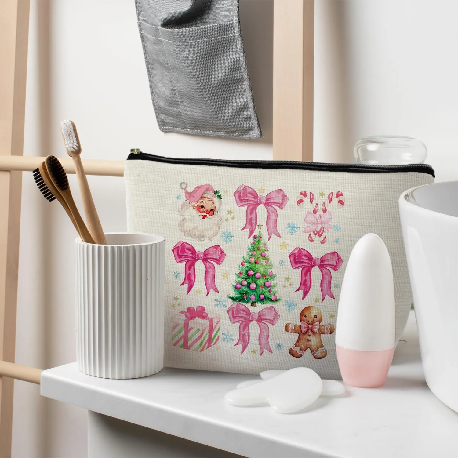 Pink Christmas Makeup Bag Cosmetic Pouch, Christmas Accessories Makeup Bag for Women, Christmas Preppy Gifts for Women, Gingerbread Santa Bows Christmas Tree Zipper Pouch Makeup Pouch